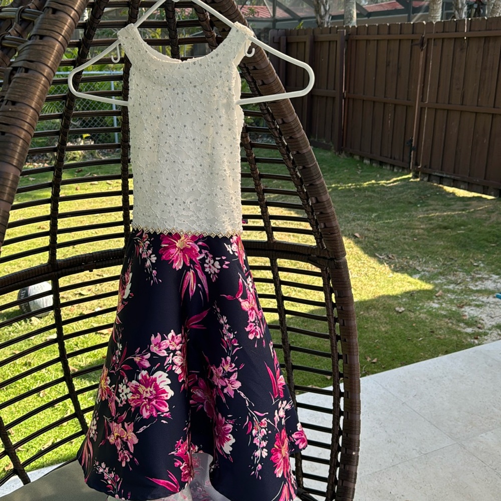 Beautiful girls hi-low dress